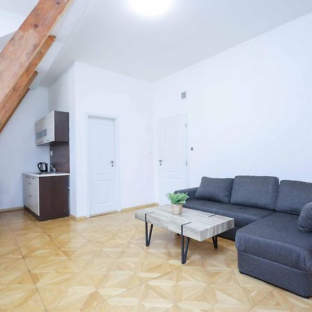 Beethoven Apartments Bratislava Esterno foto