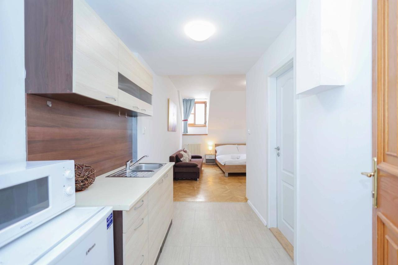 Beethoven Apartments Bratislava Esterno foto
