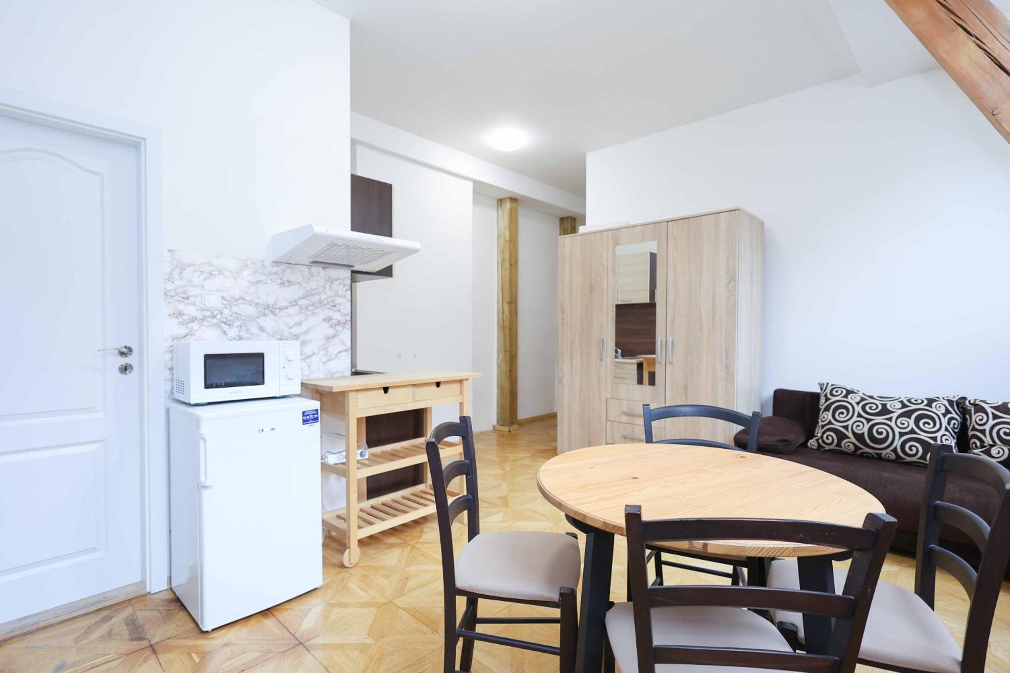 Beethoven Apartments Bratislava Esterno foto